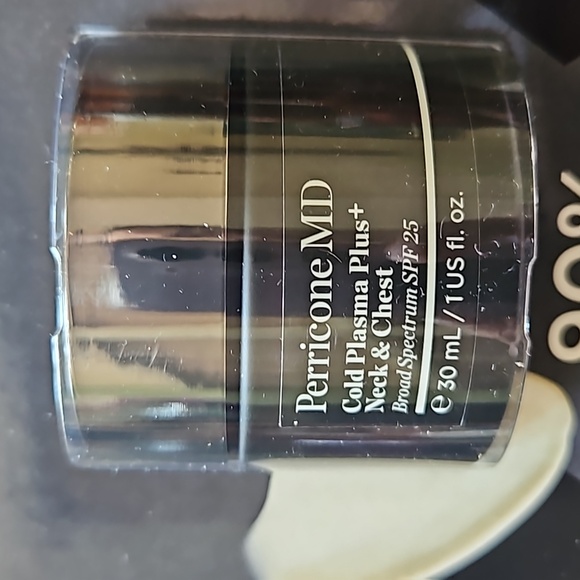 Perricone MD Cold Plasma Plus+ Neck & Chest SPF 25 Facial Moisturizer Décolleté - Picture 2 of 3